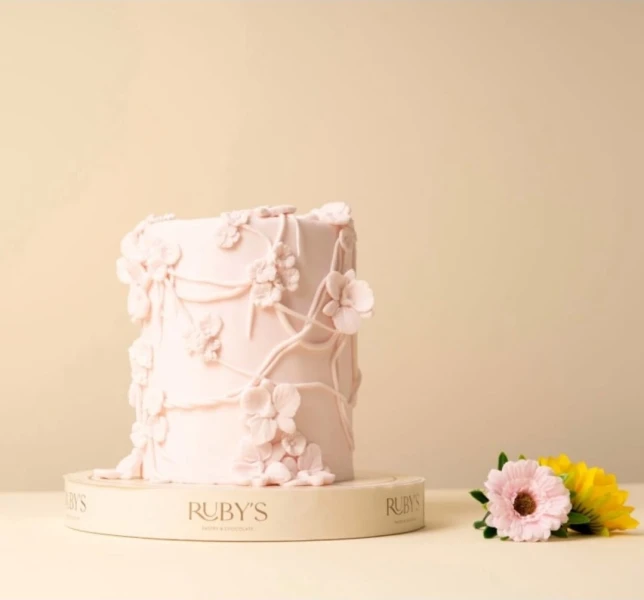 كيكة الورد البينك